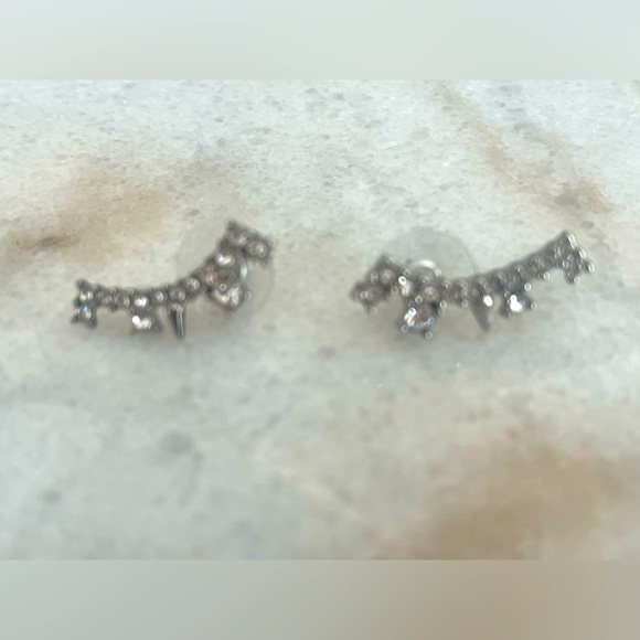 NWOT Cubic Zirconia Ear Crawler Earrings - Picture 2 of 3